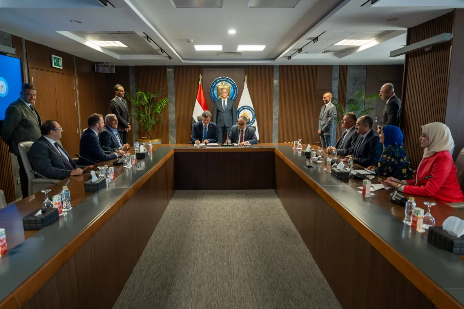 وزير البترول يشهد توقيع اتفاقية جديدة مع هاربور إنرجي 